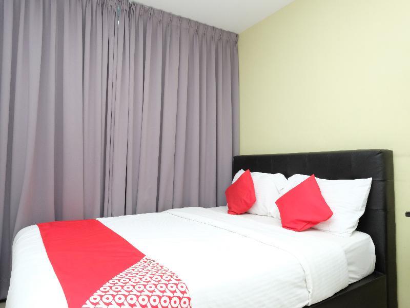 Elite Hotel Куантан Екстериор снимка